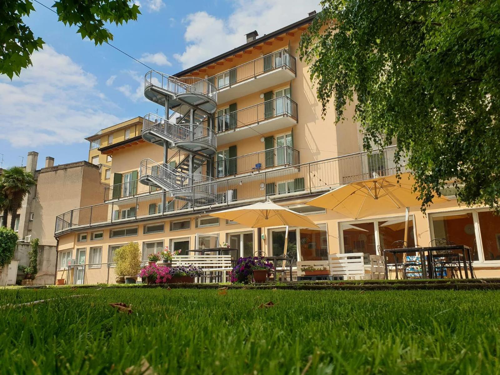 Ostello Citta Di Rovereto Rovereto  Exterior foto